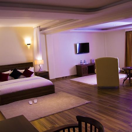The Vic Hotel Kisumu Ruang foto