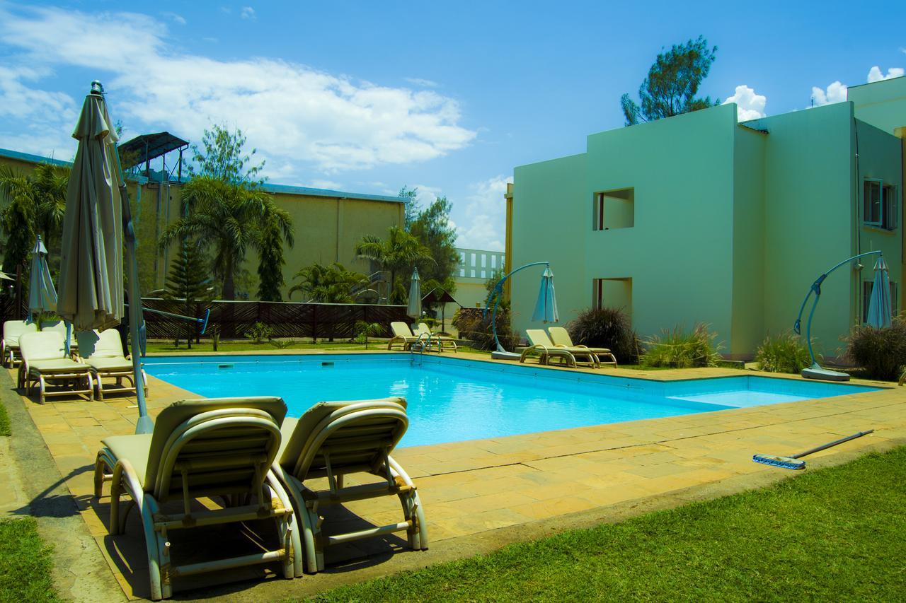 The Vic Hotel Kisumu Bagian luar foto