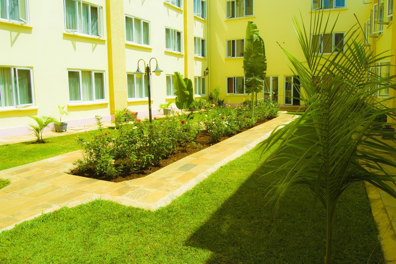 The Vic Hotel Kisumu Bagian luar foto