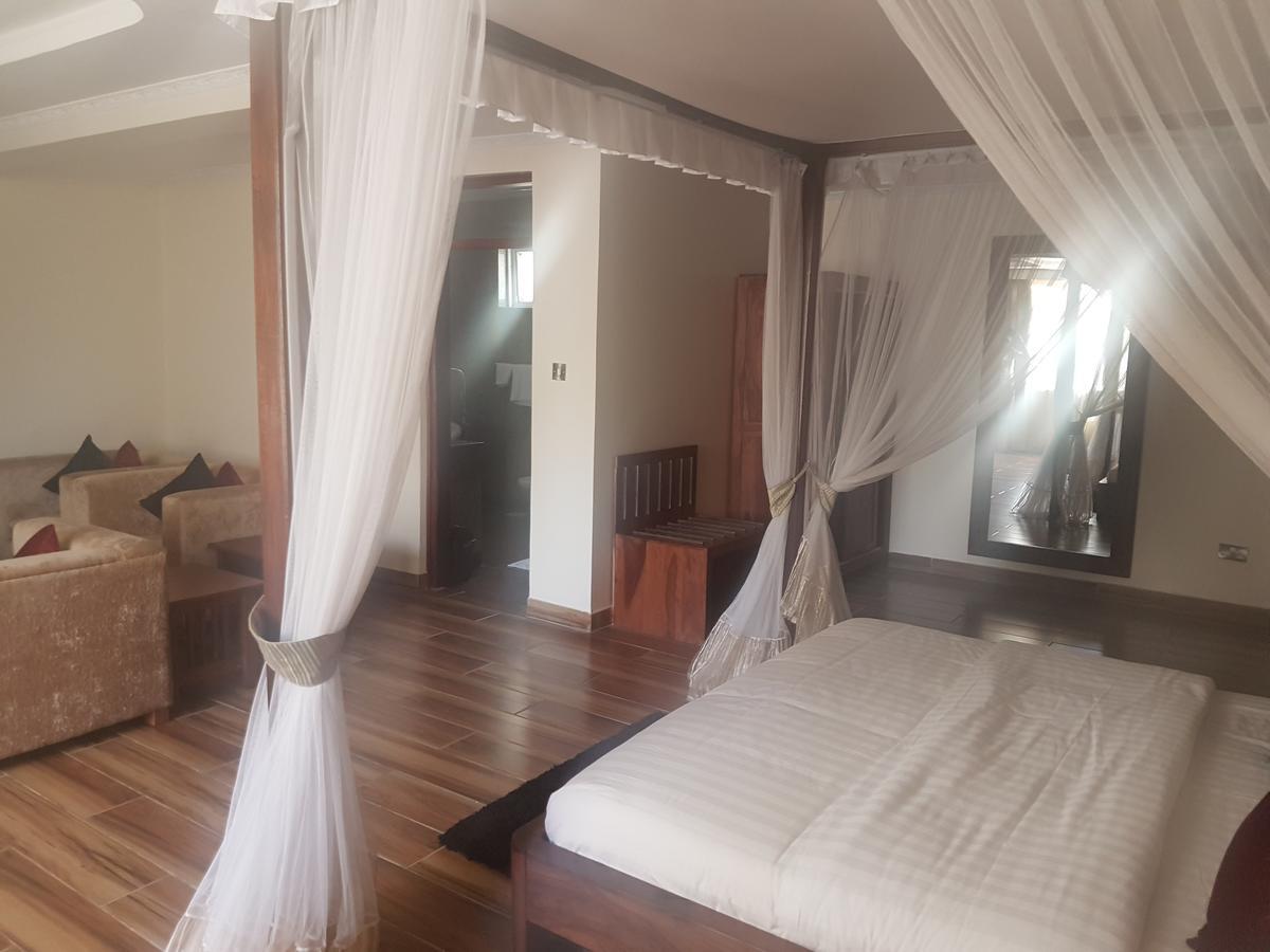 The Vic Hotel Kisumu Bagian luar foto