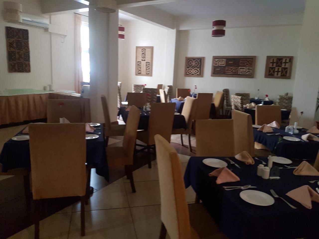 The Vic Hotel Kisumu Bagian luar foto