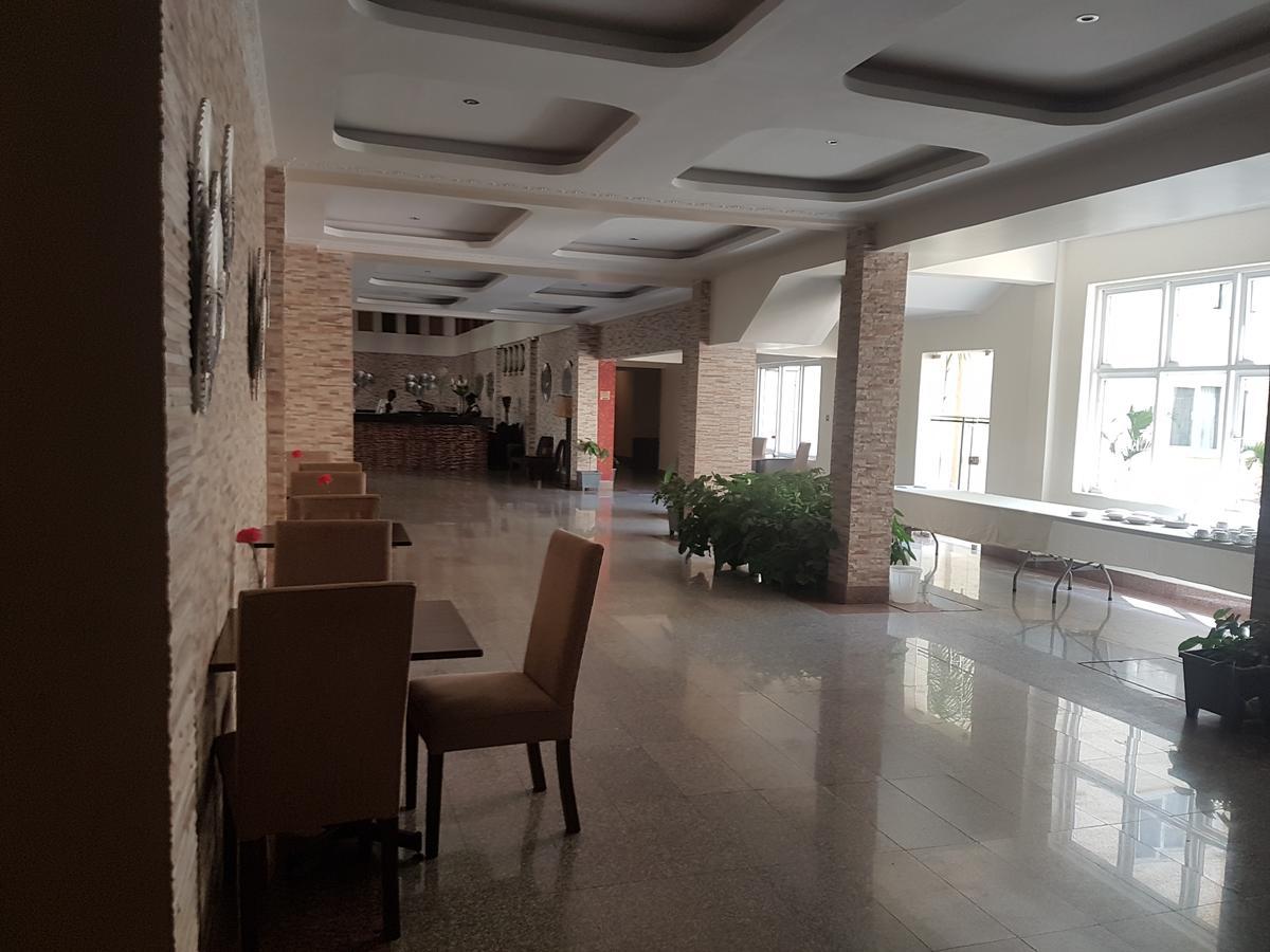 The Vic Hotel Kisumu Bagian luar foto