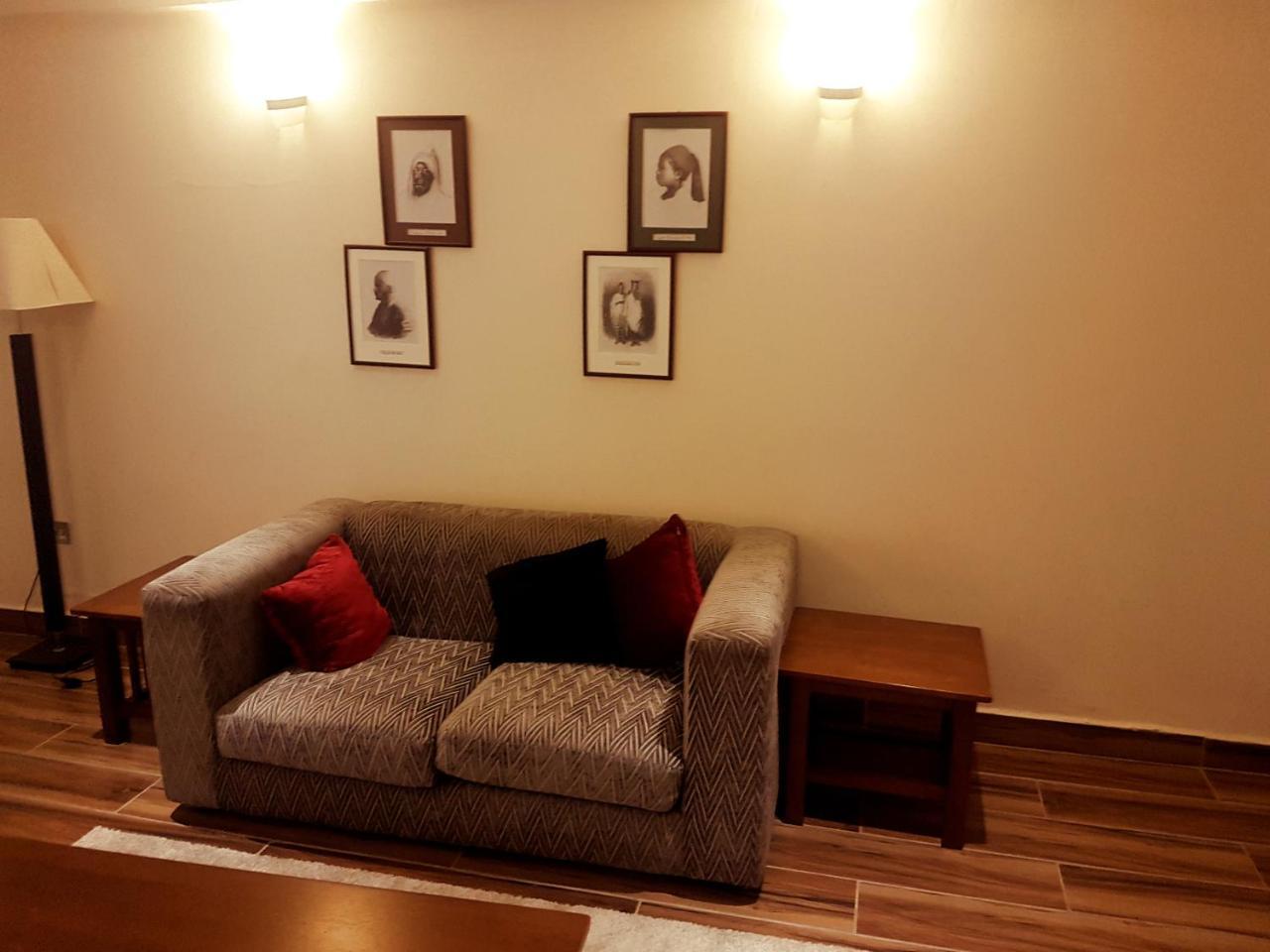The Vic Hotel Kisumu Bagian luar foto