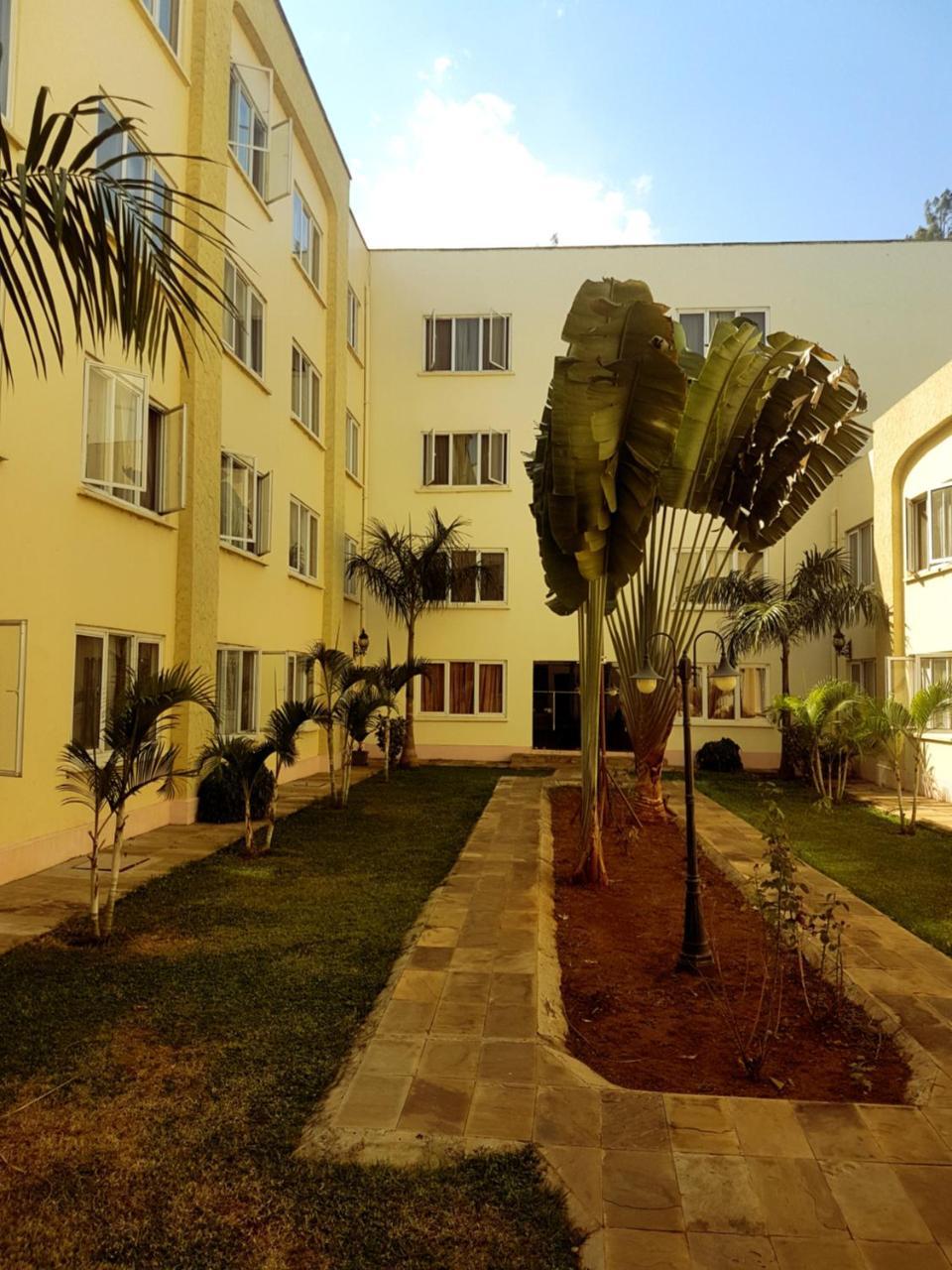 The Vic Hotel Kisumu Bagian luar foto