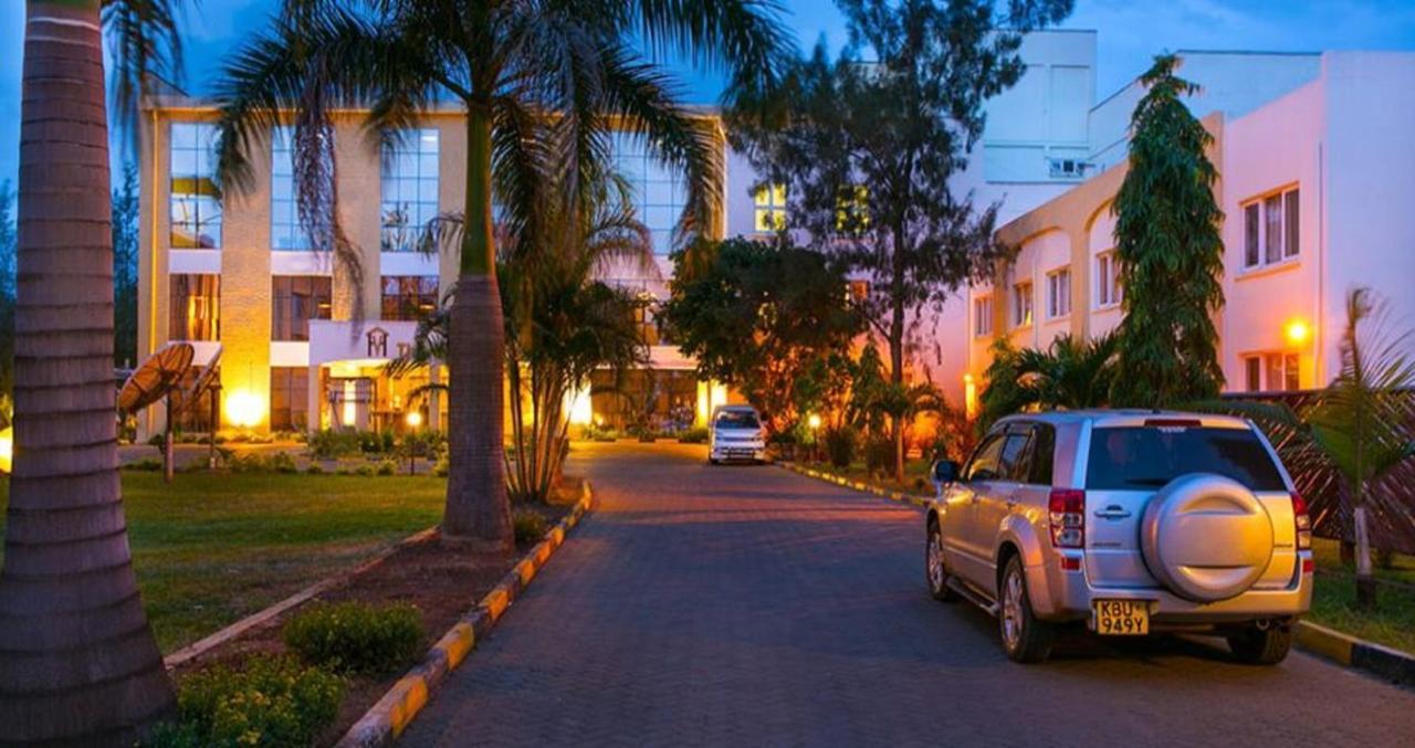 The Vic Hotel Kisumu Bagian luar foto